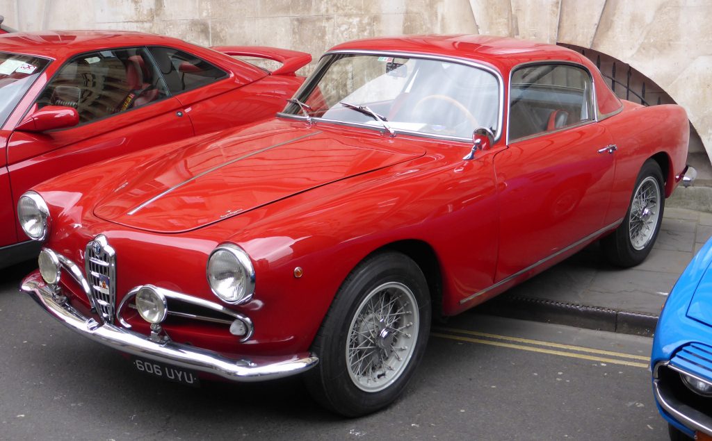 red alfa romeo 1900
