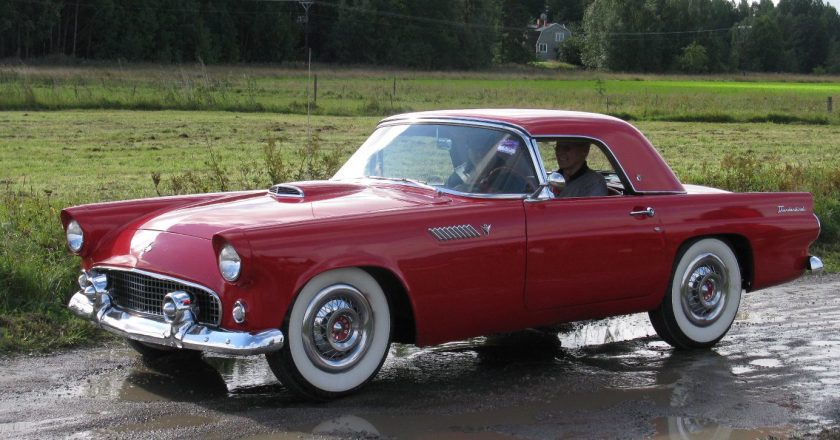 September 7, 1954 – Ford Thunderbird production begins
