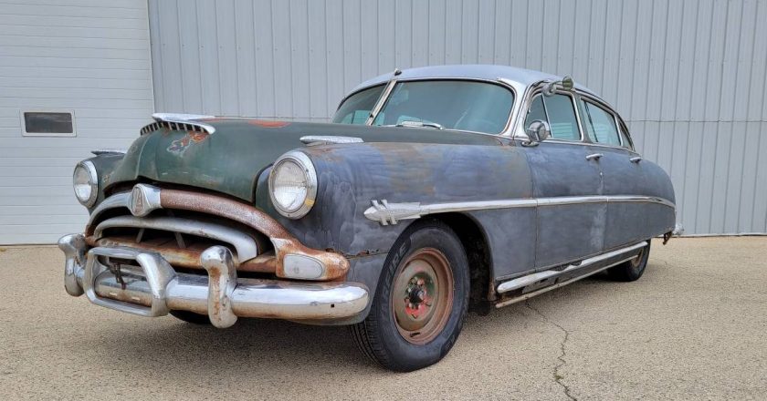 The Family Racer – 1953 Hudson Hornet