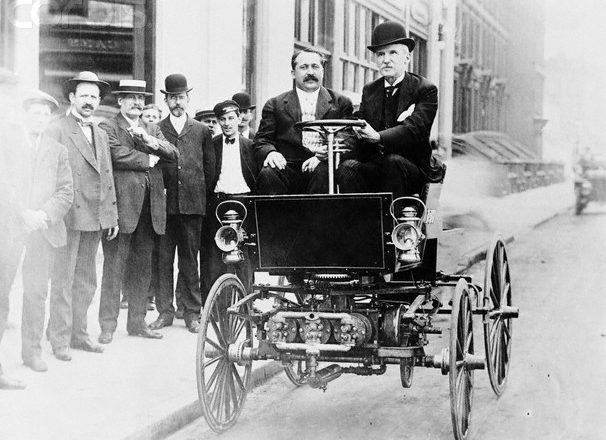 November 5, 1895 – Selden patents the automobile