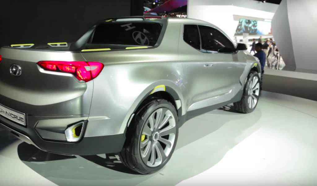 January 12, 2015 – Hyundai Santa Cruz concept debuts at NAIAS
