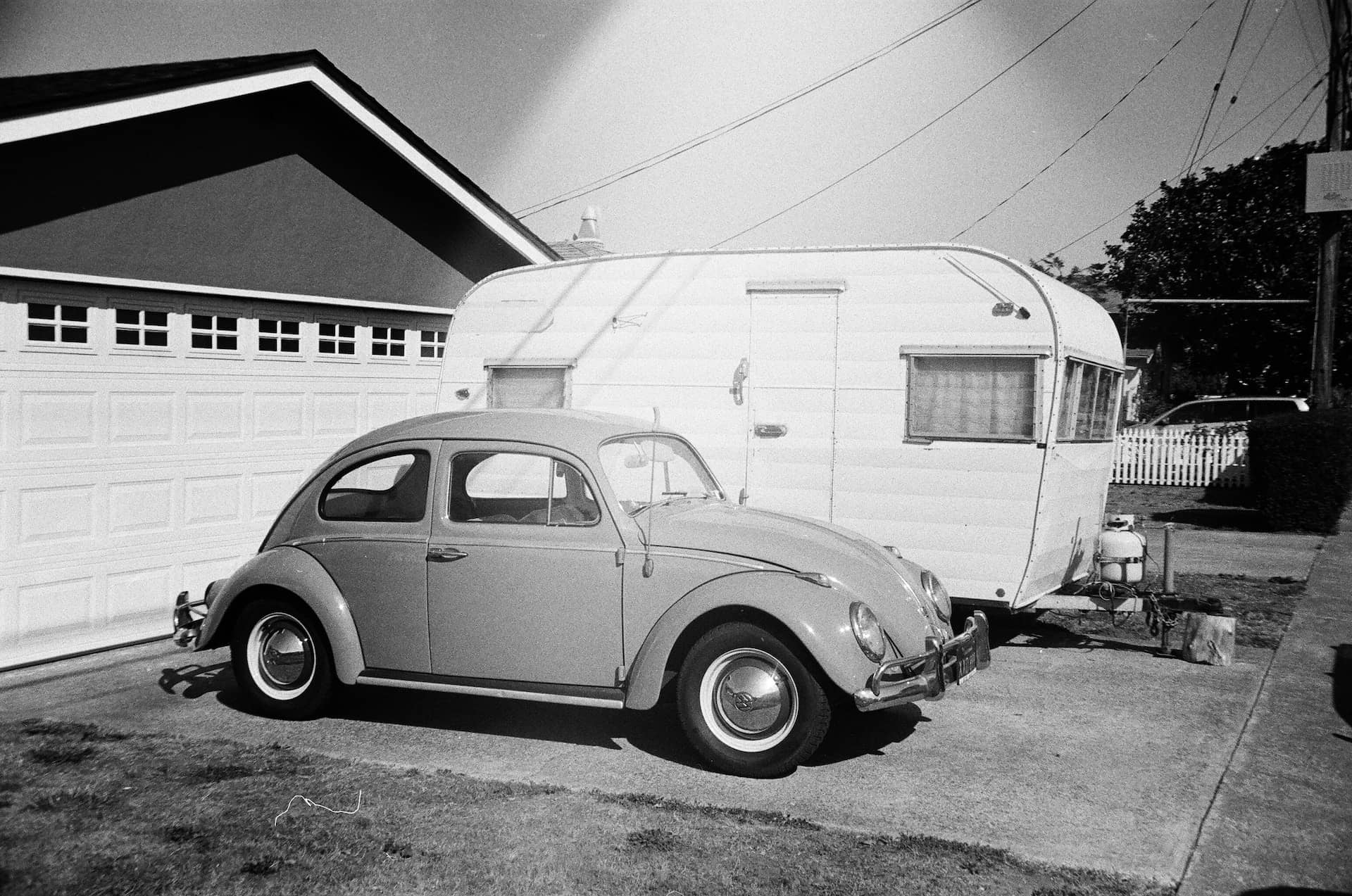 Volkswagen Beetle, Symbol of '60s Counterculture, Will Be Discontinued  Again - The New York Times